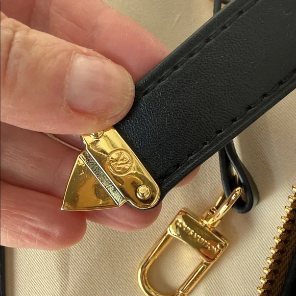 Luxury Designer Brown and Black Women's Bag - Picture 12 of 13